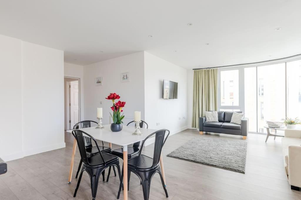 Vertigo Boutique Sleeps 4 London 킹스턴어폰템스 외부 사진